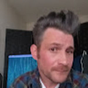 Meet your Posher, Dustin